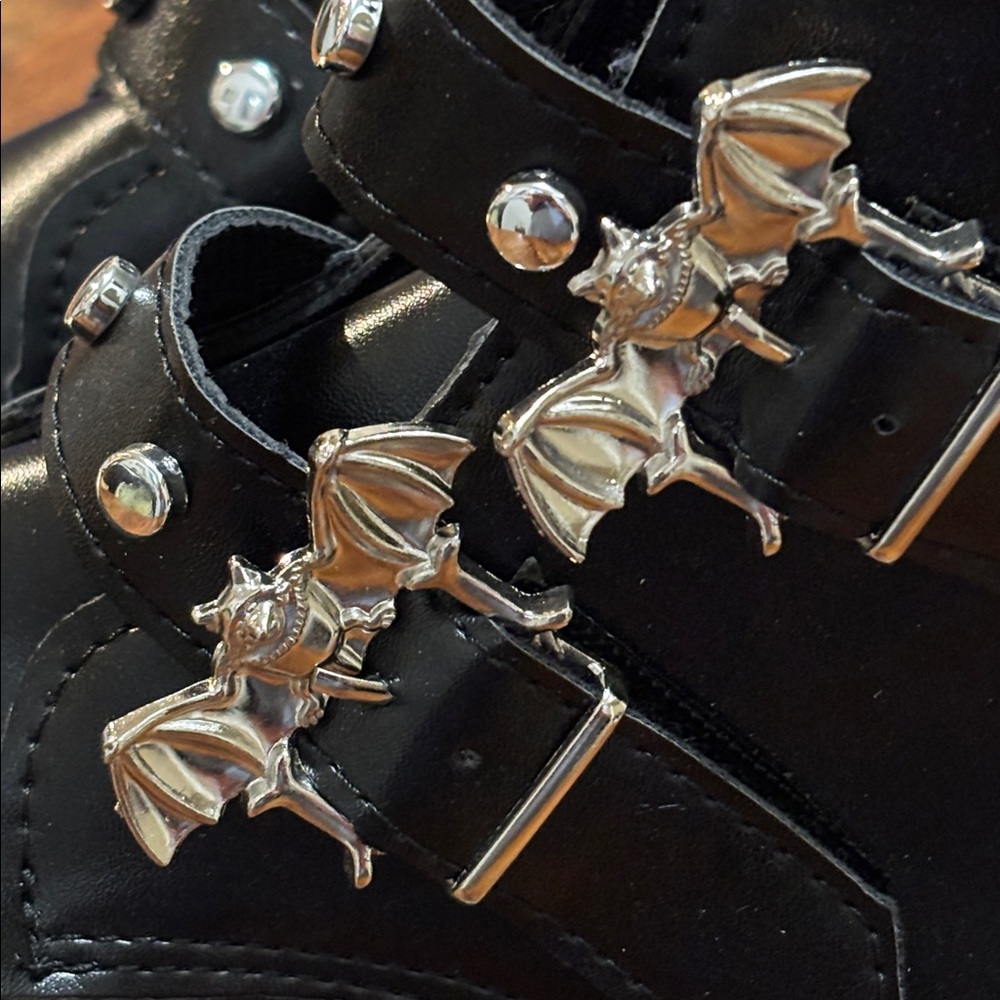 NWOT Women's Goth Bat Buckle Combat Boots - Picture 4 of 9